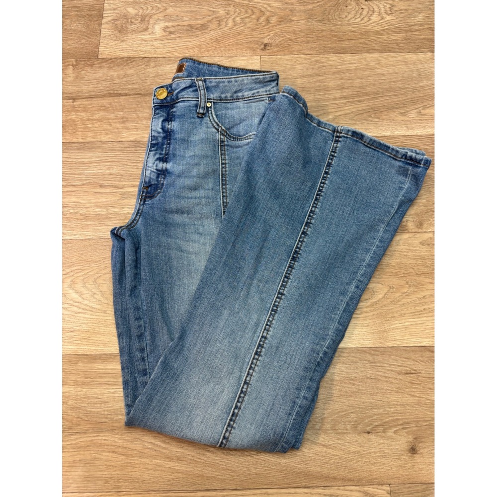 KUT from the Kloth Ana Fab Ab Super Flare Jeans Blue Seam Detail 4 KP2155MA1